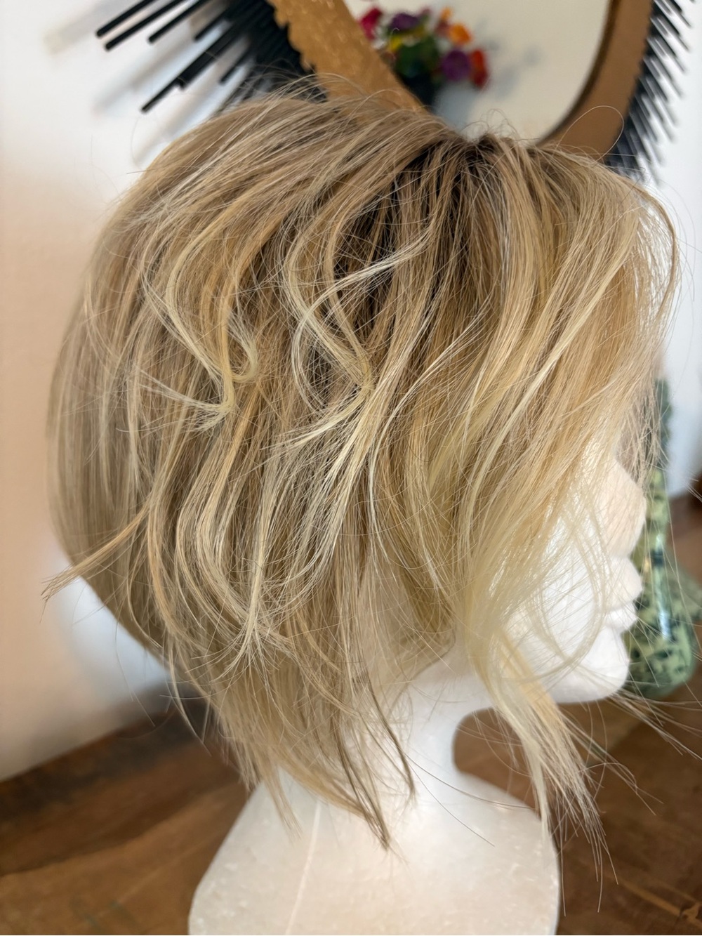JON RENAU Ignite Venice Blonde Rooted! Heat friendly Synthetic Wig! Great!